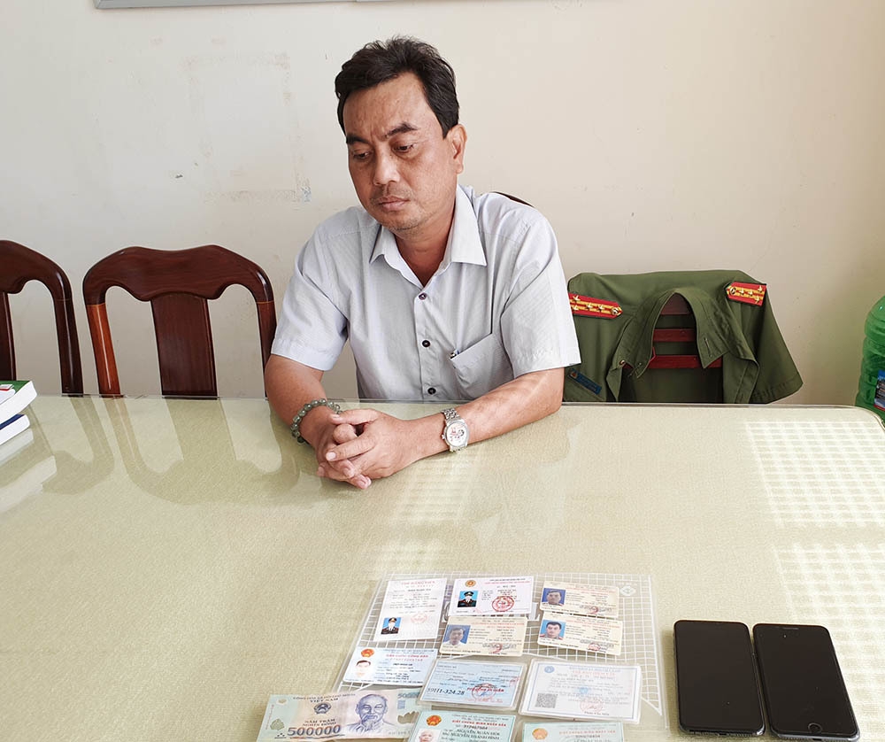 dai ta gia den tham cong an that o hau giang khai nhan tung lua rat nhieu nguoi