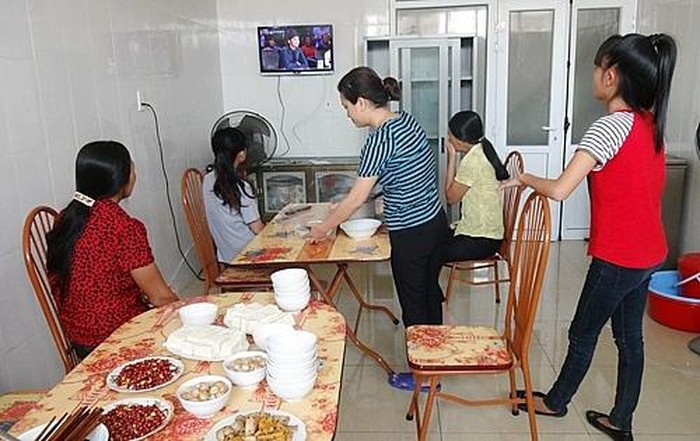 ho tro nan nhan nan mua ban nguoi tro ve tai hoa nhap cong dong
