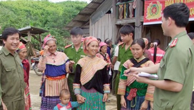 ho tro nan nhan nan mua ban nguoi tro ve tai hoa nhap cong dong