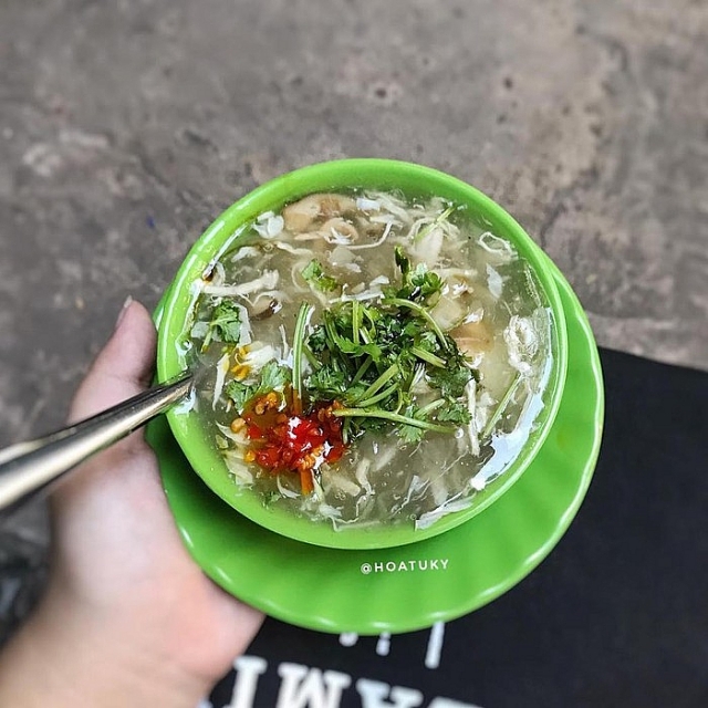 Điểm danh những hẻm ăn vặt giá rẻ ở ngay quận 1 TP.HCM diem danh nhung hem an vat gia re o ngay quan 1 tphcm