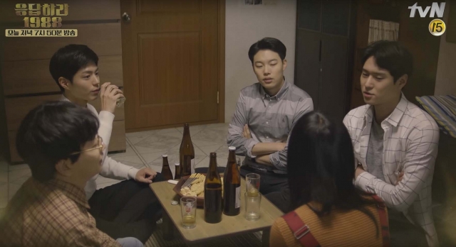 diem danh nhung bo phim chau a hay tren netflix ban khong the bo qua