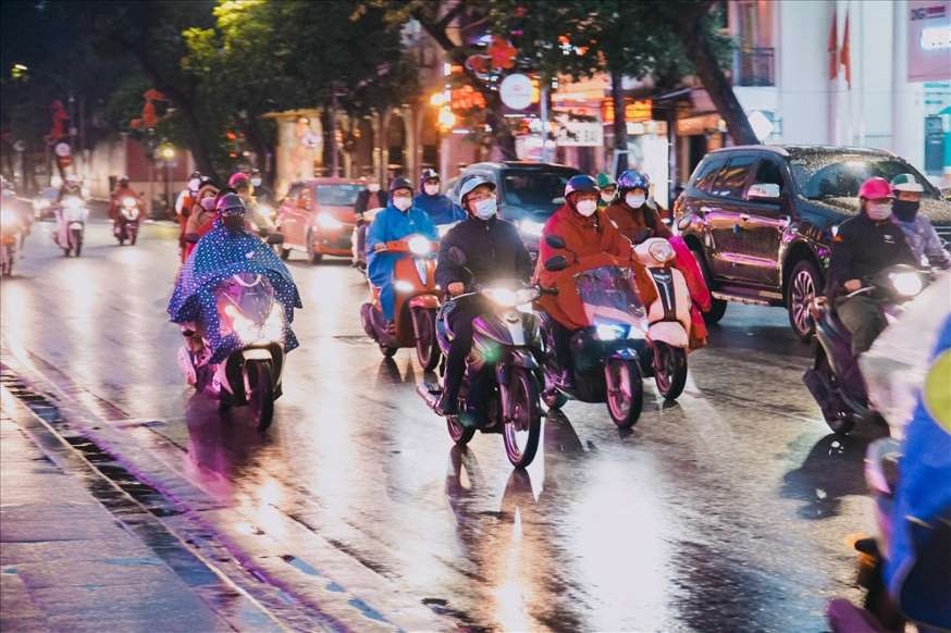 phong dich covid 19 ha noi se kiem tra nhung nguoi ra ngoai duong tu 44