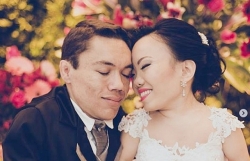 Cặp vợ chồng nhỏ bé nhất hành tinh và tình yêu từ cái nhìn đầu tiên