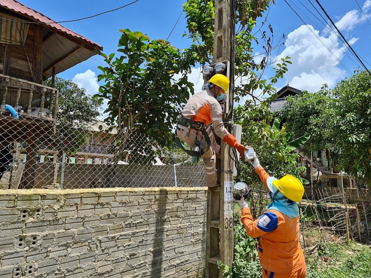 Chia sẻ khó khăn với khách hàng bị ảnh hưởng do dịch Covid-19