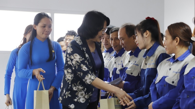 pho chu tich nuoc tham nha may tan a dai thanh long an