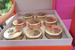 Bánh trung thu cao cấp nhập hàng chục tấn nhân từ Trung Quốc