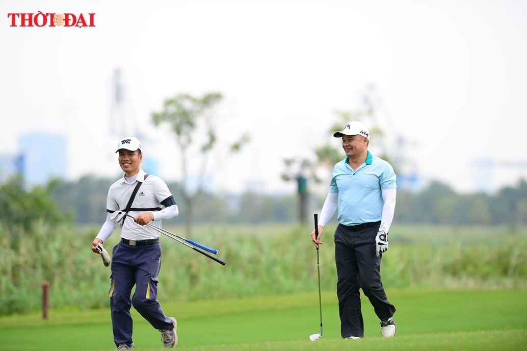 giai golf huu nghi lien xo cu va dong au 2019 da tim ra 2 golfer xuat sac nhat