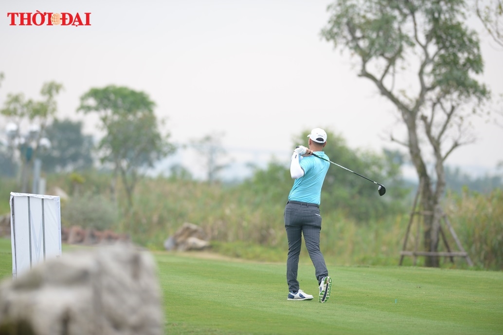 giai golf huu nghi lien xo cu va dong au 2019 da tim ra 2 golfer xuat sac nhat