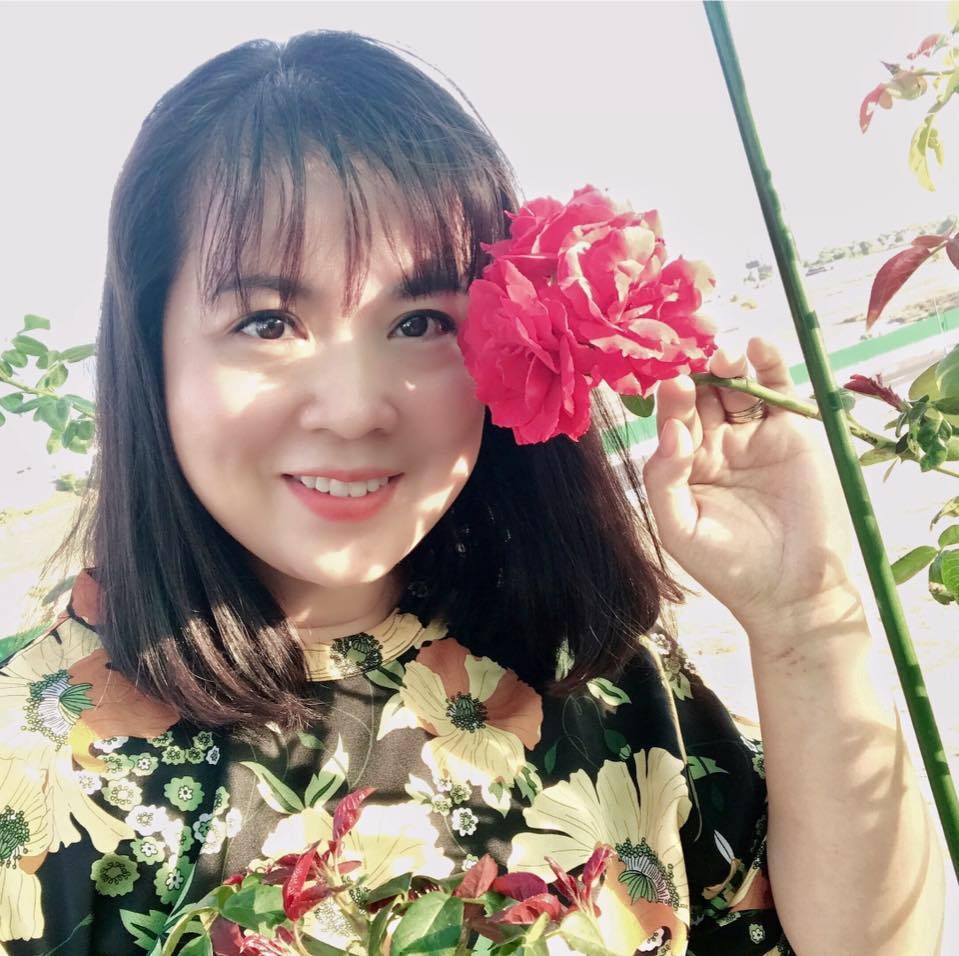 Kinh nghiệm giúp sân thượng hoa hồng nở rực rỡ, ngát hương của cô giáo dạy Văn ở Nha Trang kinh nghiem giup san thuong hoa hong no ruc ro ngat huong cua co giao day van o nha trang
