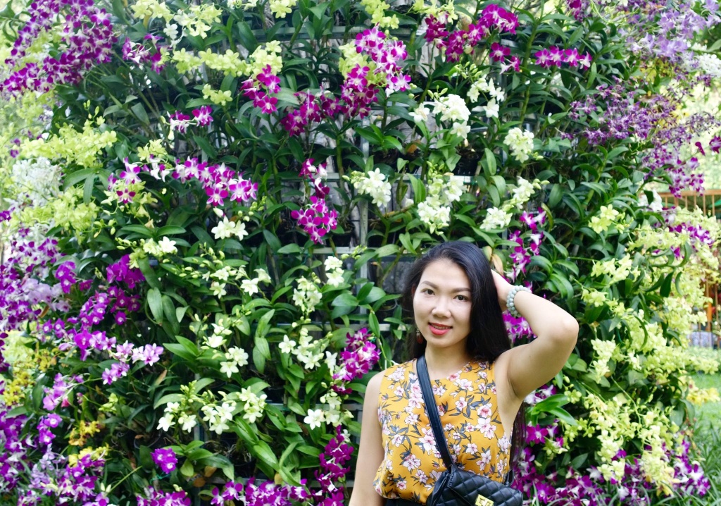 ban cong xanh mat tren tang cao bat chap nang gio nho trong rau va hoa o tp hcm