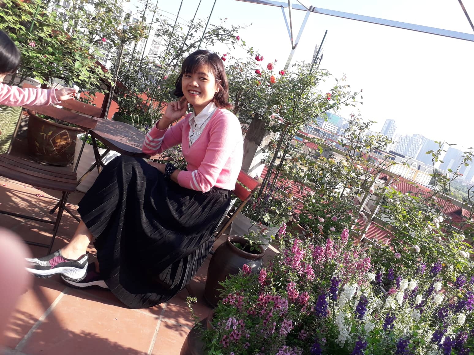 Khu vườn nhiều nắng ấm và rau quả sạch trên sân thượng rộng 50m2 ở Hà Nội khu vuon nhieu nang am va rau qua sach tren san thuong rong 50m2 o ha noi