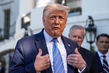 Facebook "thẳng tay" xóa trang #WalkAway, cấm tất cả các bài đăng ủng hộ ông Trump