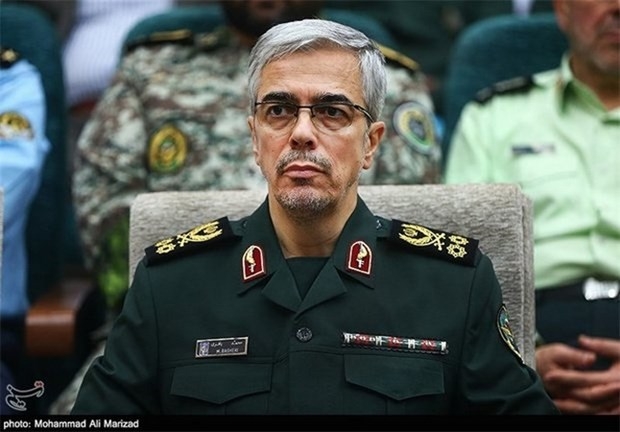 Iran tuyên bố sẽ đánh chìm mọi chiến hạm nếu gây hấn