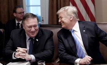 Cựu Ngoại trưởng Mỹ Mike Pompeo và ông Donald Trump 