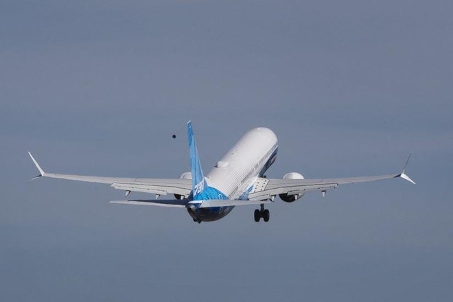 Boeing 737 MAX 10 cất cánh sau nhiều tháng  thử nghiệm