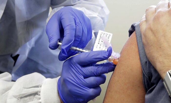 4249 thy nghiym vaccin