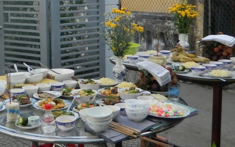 2817 chuan bi mam co cung co hon gom nhung mon gi dac biet