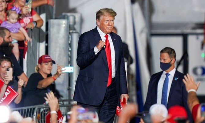 Ông Trump khẳng định sẽ không tiêm mũi vaccine bổ sung dù nằm trong nhóm được khuyến cáo Ông Trump khẳng định sẽ không tiêm mũi vaccine bổ sung dù nằm trong nhóm được khuyến cáo