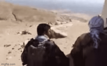 Hàng trăm tay súng Taliban bất ngờ 