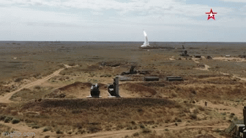 'Rồng lửa' S-400 đồng loạt khai hỏa, cùng lúc diệt gọn 60 mục tiêu tại khu tập trận Ashuluk