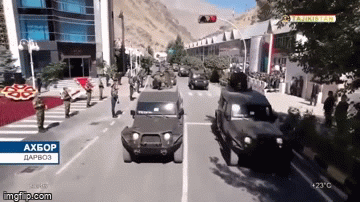 Tajikistan biểu dương lực lượng 'khủng' chưa từng có