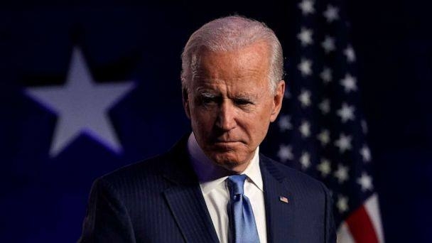 Cố vấn hàng đầu của chiến dịch Biden chỉ trích Facebook, viết hàng loạt tweet