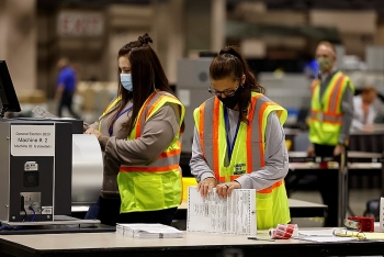 Sau khi bị thẩm vấn, nhân viên bưu chính Pennsylvania rút lại lời khai về ngụy tạo phiếu bầu