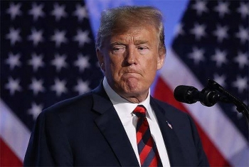 Tổng thống Trump kêu gọi góp tiền cho cuộc chiến lật ngược kết quả bầu cử, thế nhưng tài chính đổ về lại dành cho ưu tiên khác?