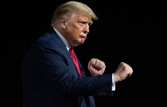 Washington hỗn loạn vì biểu tình của 2 phe ủng hộ và phản đối ông Trump