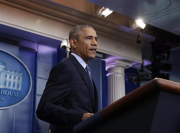 Hồi ký 'Miền đất hứa' của cựu Tổng thống Obama lập kỷ lục trong ngày đầu tiên phát hành