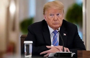 Ông Trump liên tục bị "phản đòn" ở bang chiến trường Michigan