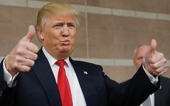 Tổng thống Trump tiếp tục khẳng định thắng cử trong tiệc chiêu đãi