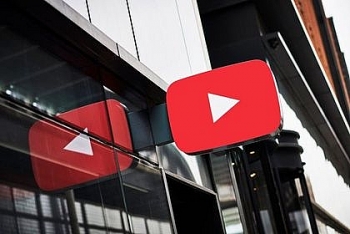 YouTube 