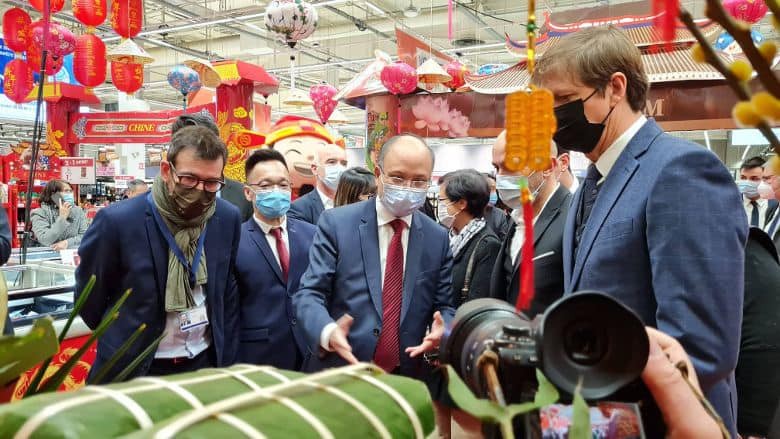 Lễ hội Tết Nguyên đán Việt Nam lần đầu tiên được tổ chức tại hệ thống siêu thị của Pháp