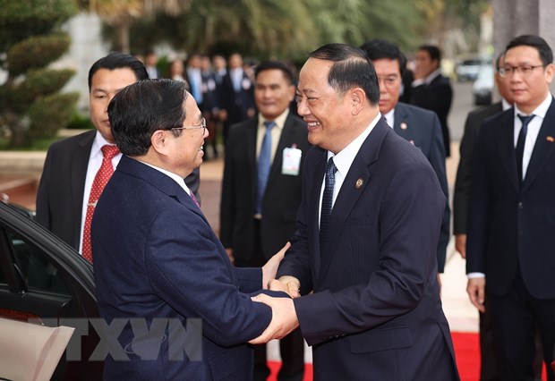 Thu tuong Pham Minh Chinh bat dau tham chinh thuc CHDCND Lao hinh anh 1