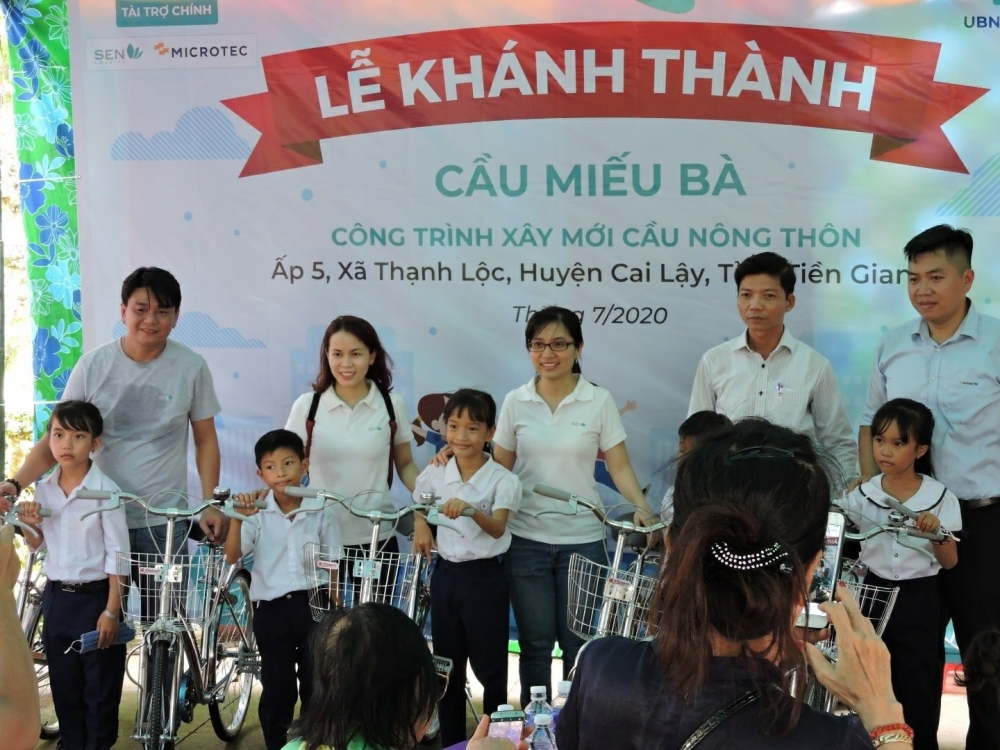 Những Việt kiều lặng thầm xây hơn 270 cây cầu tặng quê hương