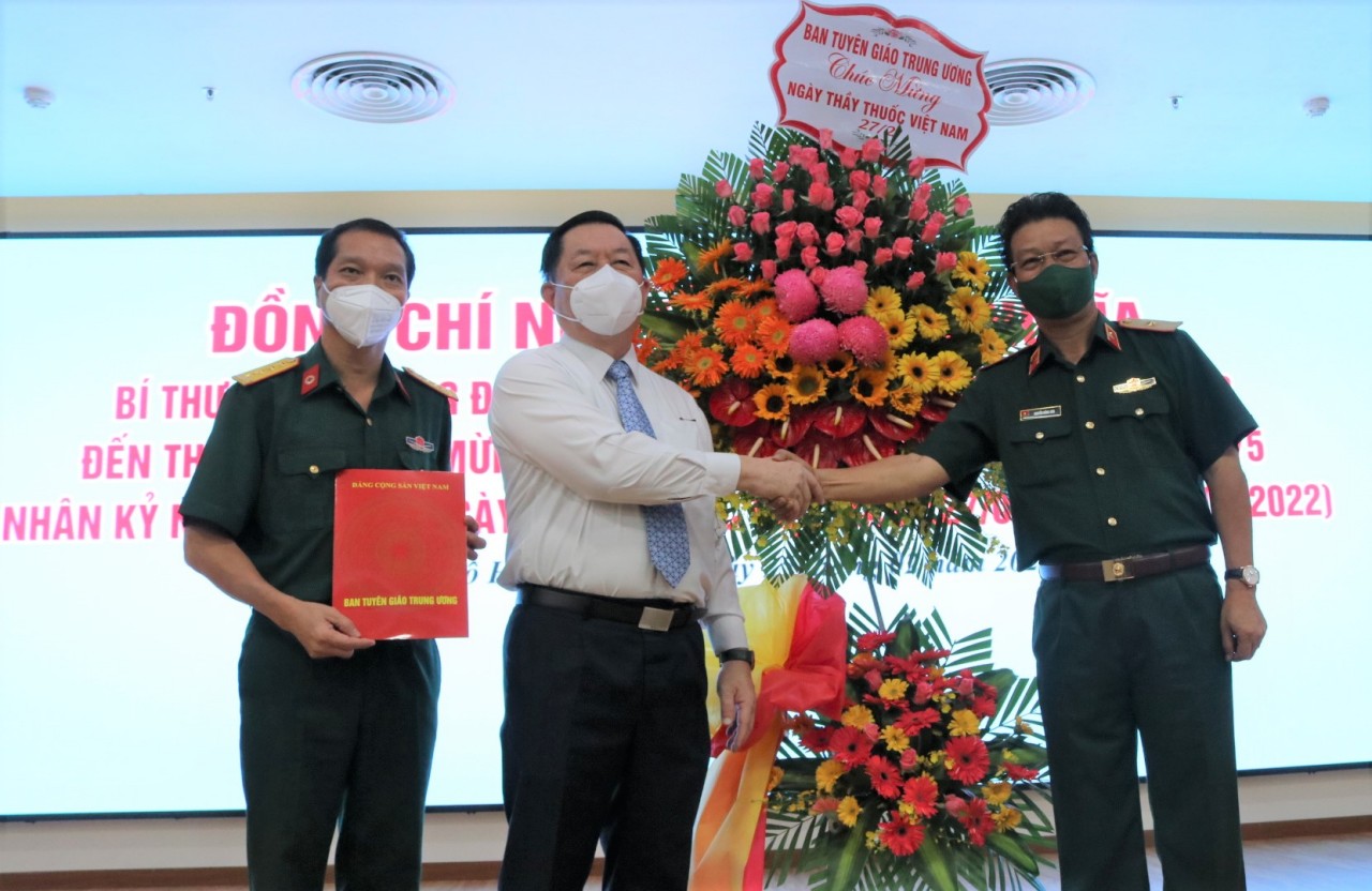 Lãnh đạo Đảng, Nhà nước thăm, chúc mừng ngày thầy thuốc Việt Nam