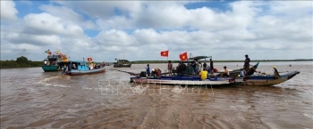 le hoi nghinh ong cua nguoi dan vung bien bac lieu