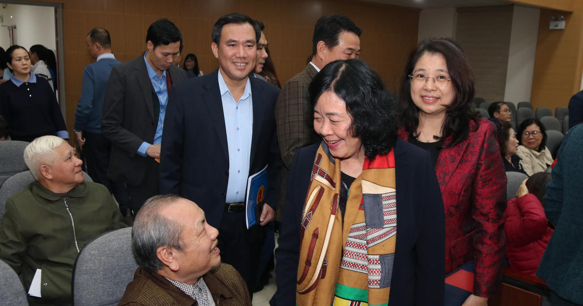 Chủ tịch Bùi Thị Minh Hoài dự Hội nghị lấy ý kiến cử tri nơi cư trú đối với người ứng cử đại biểu Quốc hội