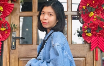 Bức tranh cuộc sống tươi đẹp qua nét vẽ cô gái khiếm thính Dương Phương Linh