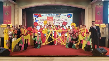 Cộng đồng người Việt Nam tại Macau (Trung Quốc) gặp mặt chúc mừng ngày Quốc tế phụ nữ