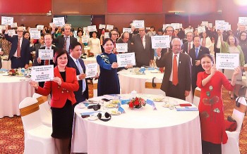 Bạn bè, phụ nữ kiều bào khắp các châu lục gửi thư chúc mừng Đại hội đại biểu Phụ nữ toàn quốc lần thứ XIII