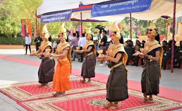 Khanh thanh cong trinh nang cap Dai Huu nghi Campuchia-Viet Nam hinh anh 3