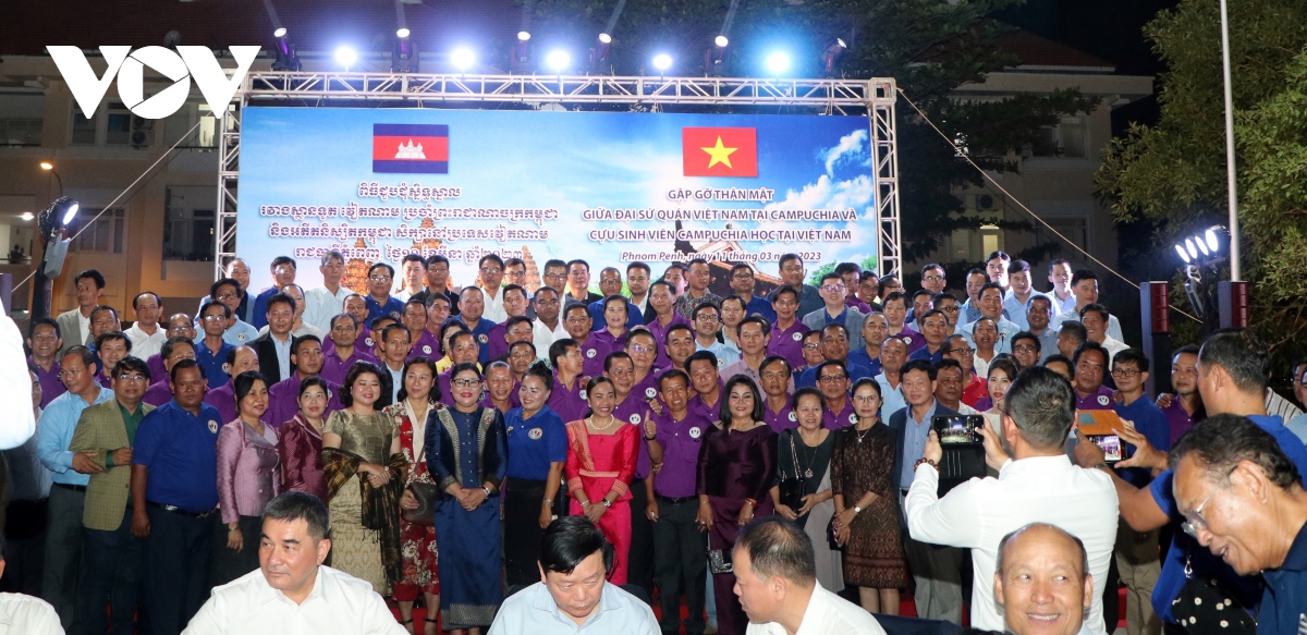 gap go, giao luu cuu sinh vien campuchia tung hoc tai viet nam hinh anh 4