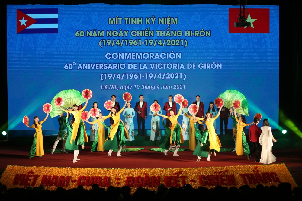 Mít tinh kỷ niệm 60 năm Ngày chiến thắng Hi-rôn của Cuba
