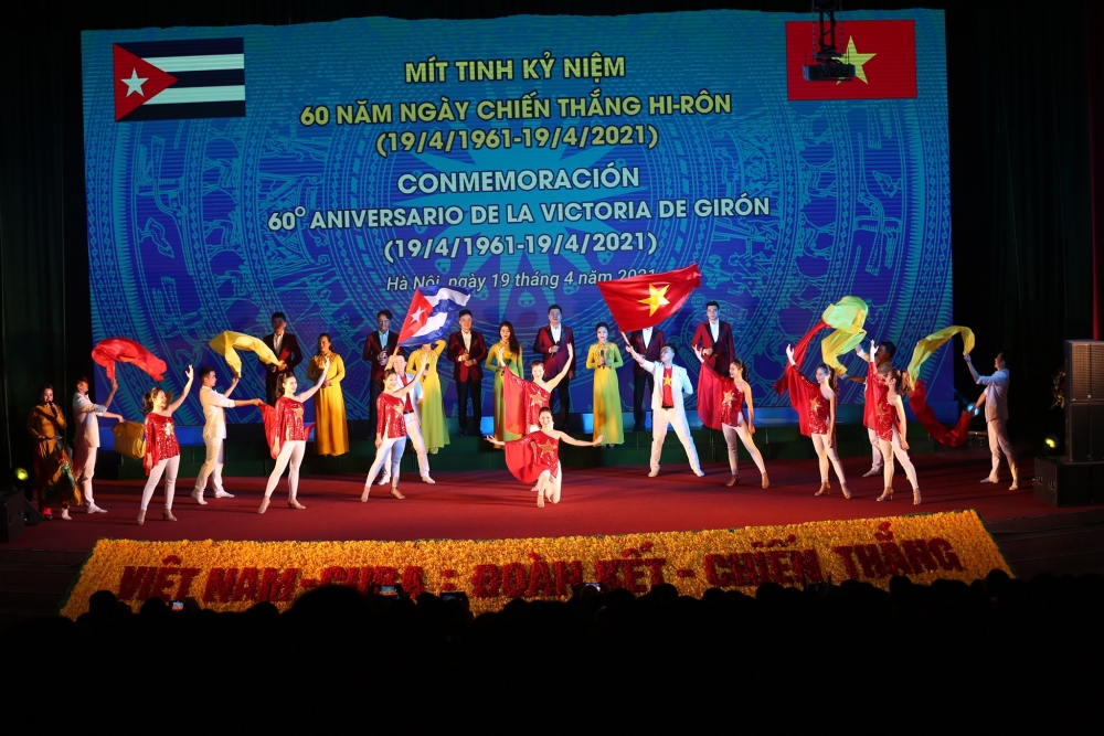 Mít tinh kỷ niệm 60 năm Ngày chiến thắng Hi-rôn của Cuba