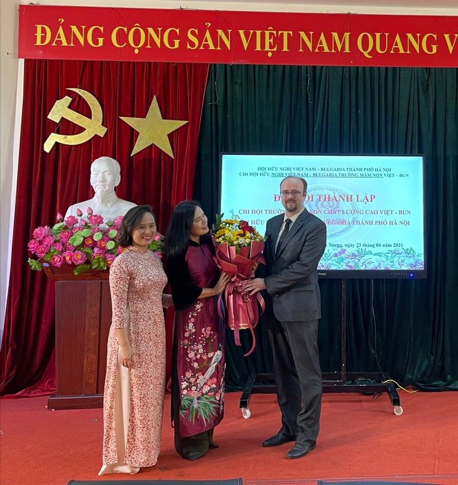 Thành lập Chi hội trường mầm non CLC Việt - Bun thuộc Hội Hữu nghị Việt Nam - Bulgaria TP Hà Nội