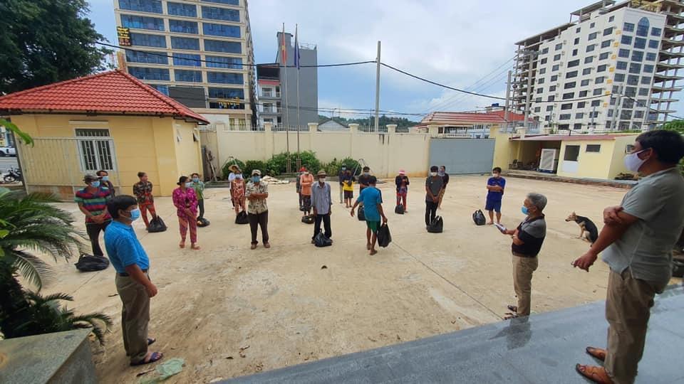 Hỗ trợ cộng đồng người Việt gặp khó khăn tại TP Preah Sihanouk (Campuchia)