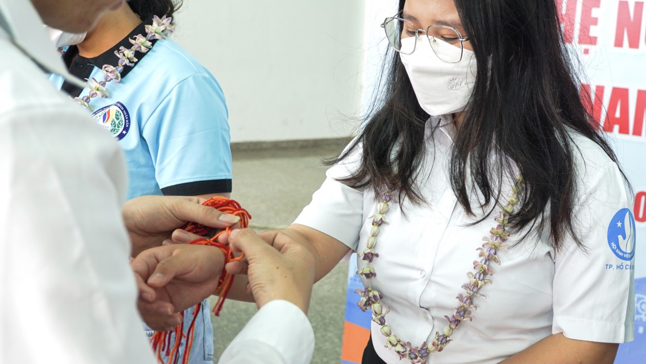 3.000 sinh viên Việt Nam - Lào - Campuchia tại TP.HCM giao lưu văn hoá và đón Tết cổ truyền