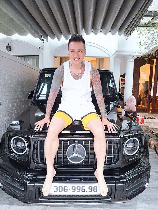 Tin Showbiz Việt ngày 5/5: Đông Nhi bị nhắc nhở vì không đeo khẩu trang cho con gái, Tuấn Hưng 